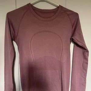 Lululemon Swiftly Tech Long Sleeve - size 4